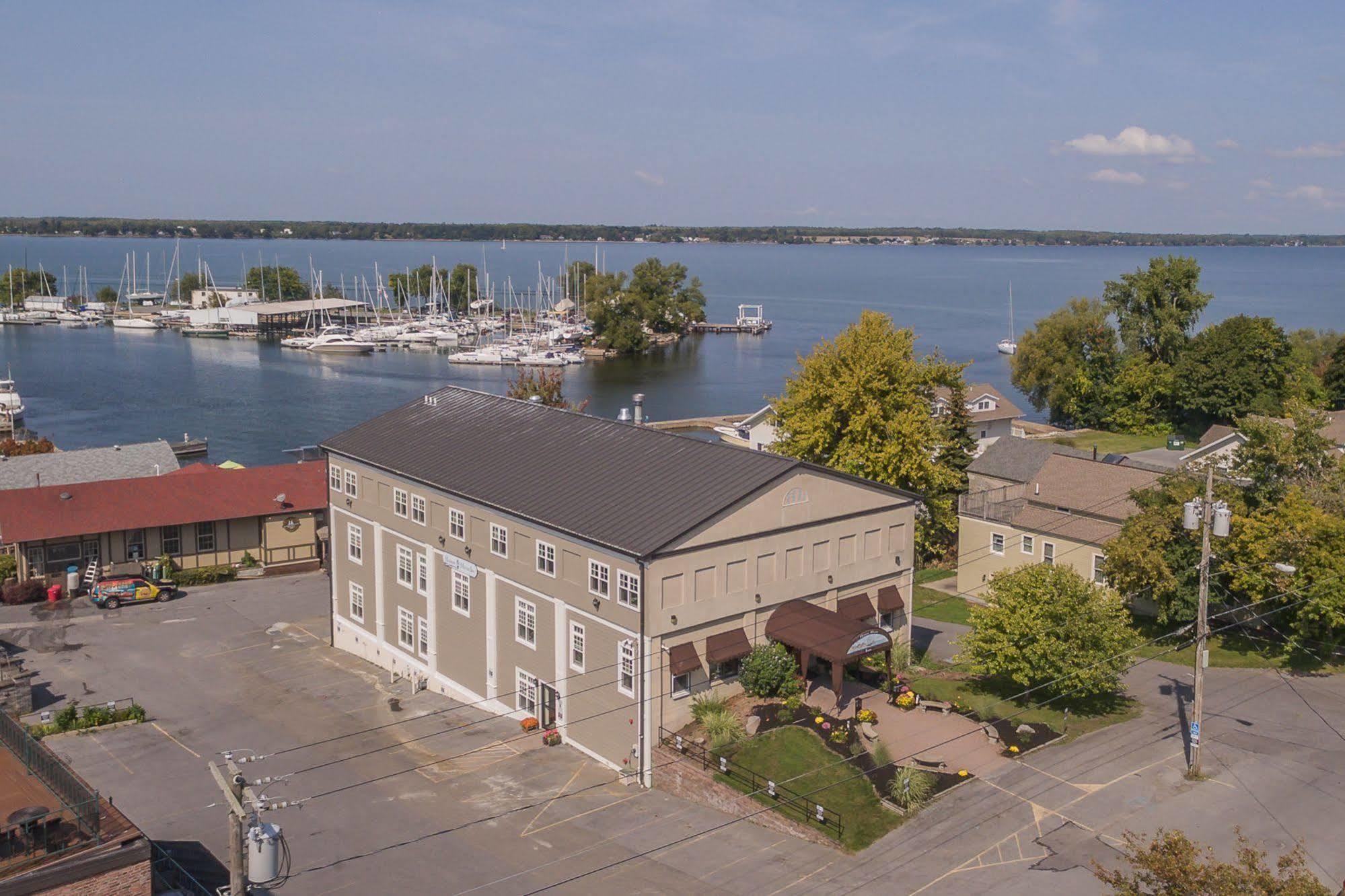 Harbor House Inn Sackets Harbor 外观 照片