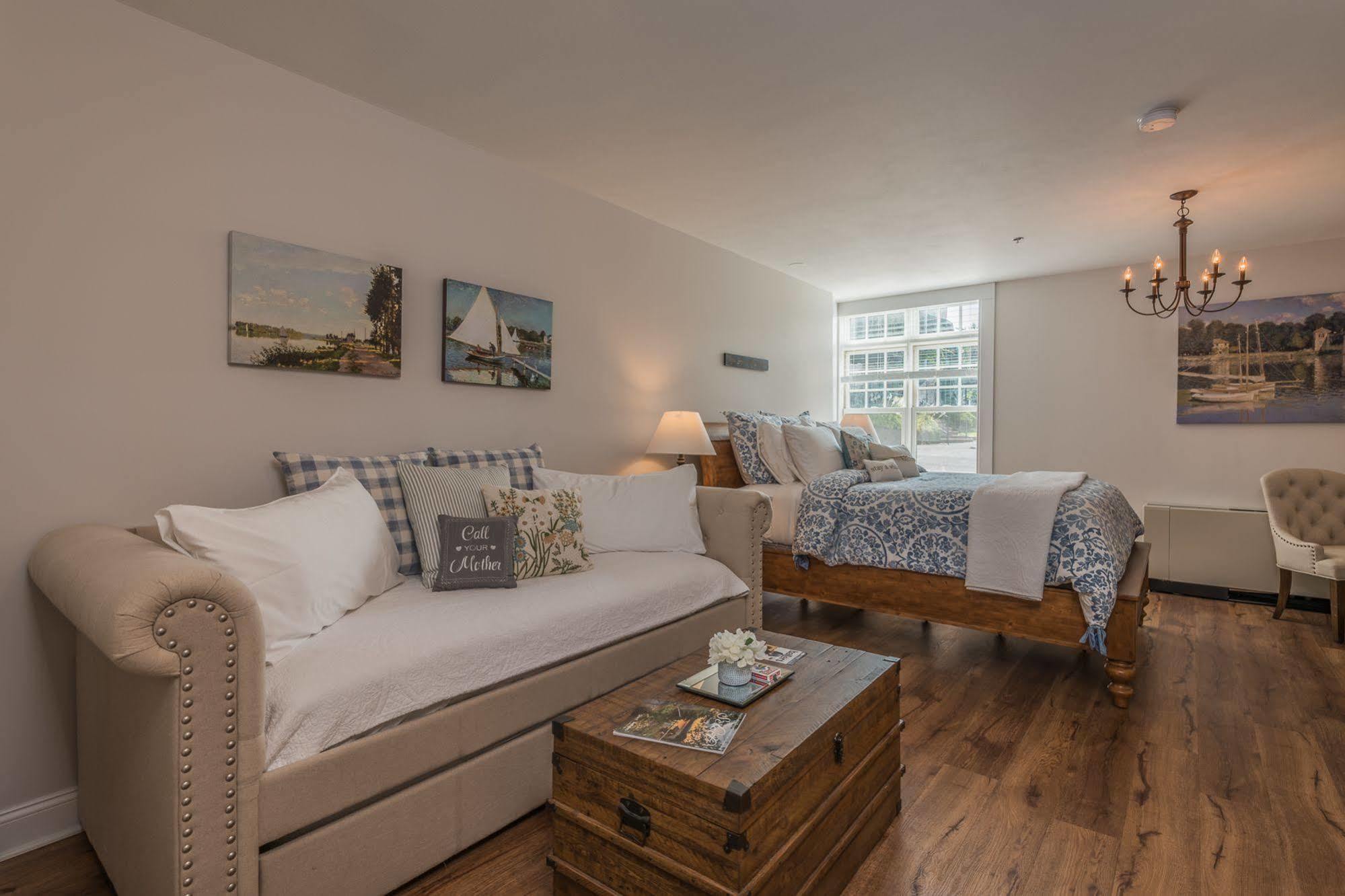Harbor House Inn Sackets Harbor 外观 照片