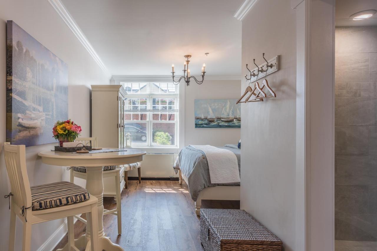 Harbor House Inn Sackets Harbor 外观 照片